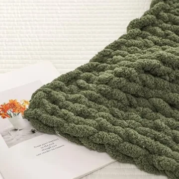 WESHIONGOO Chunky Knit Olive Green Blanket - Fluffy & Soft