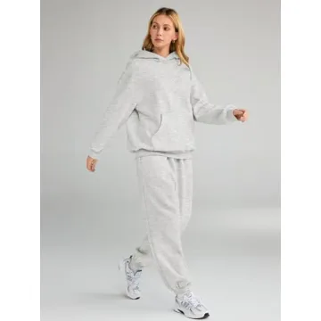 AUTOMET Women's Cozy Sweatsuit Set for Casual Comfort