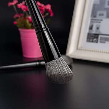 Anmor Contour Brush for Perfect Contouring and Blending