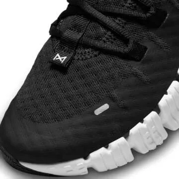 Nike Men's Sneakers - Perfect Stability for Weightlifting