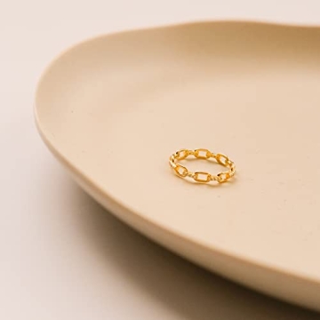 Espere 18K Gold Plated Chain Link Statement Ring - Dainty Elegance