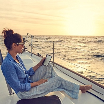 Kindle Oasis E-reader - 7" Waterproof, 32GB, Champagne Gold