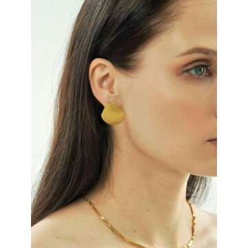 WOWORAMA Gold Seashell Earrings for Women Striped Large Scallop Shell Earring Vintage Big Sea Shell Stud Earrings Boho Summer Beach Statement Earring