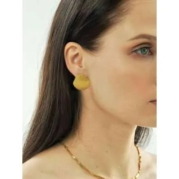 WOWORAMA Gold Seashell Earrings for Women Striped Large Scallop Shell Earring Vintage Big Sea Shell Stud Earrings Boho Summer Beach Statement Earring