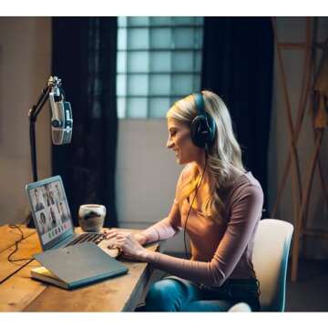 AKG Pro Audio Lyra Ultra-HD USB C Microphone - Stream, Record, Podcast