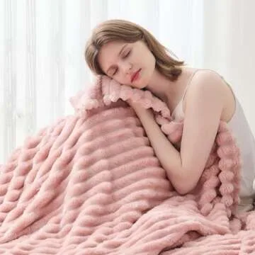 Soft Pink Throw Blanket for Cozy All-Season Comfort