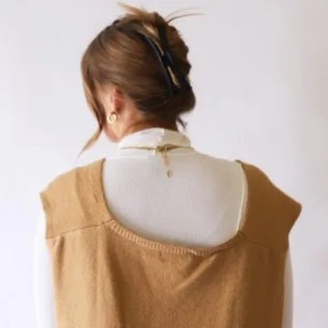 KAXI Hold Everything Hair Claw - Stylish & Functional Clip