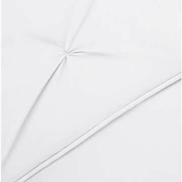 Amazon Basics King Size Comforter Sets, All-Season Down-Alternative 3-Piece Bedding Set, Pinch Pleat Design, Bright White