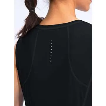 YYV Women's Workout Tank Tops Lightweight Sleeveless Shirts for Women Loose Fit Tops for Athletic Running Tennis Yoga (Black Large)