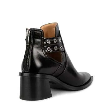 Steve Madden Women's Gatewood Ankle Boot in Black Leather