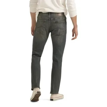 Lee Men's Extreme Motion Straight Taper Jeans - Comfort & Flexibility