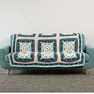 Bernat Blanket Super Bulky Yarn, 5.3oz, Guage 6 Super Bulky, Light Teal