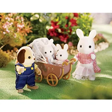 Calico Critters Snow-Warren Rabbit Family Set for Imaginative Play