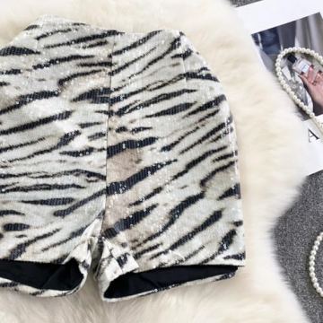 QNI Leopard Print Sequin Shorts for Women - Y2K Style