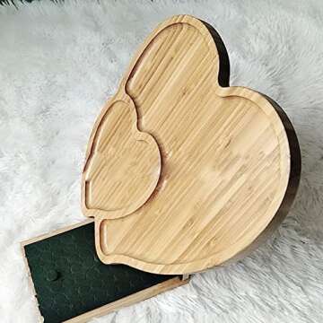 Wooden Serving Tray Heart Shaped Cheese Board Salad Plate Dinner Plate Cake Plate Decorative Serving Platter Plate for Snack Candy Food Fruit Valentines Day Decor (Size:10.63x10.63x0.63inch)