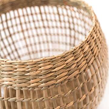 LilaCraft Set 2 Woven Seagrass Lanterns, Boho Wicker Lantern with Round Shape, Decorative Seagrass Candle Holders, Wicker Pendant Light Shade for Kitchen Dinning Room Bedroom