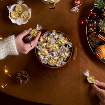 Lindt LINDOR White Chocolate Truffles, 60 Count Treat