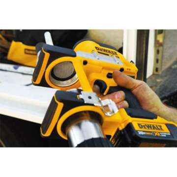 DEWALT 20V MAX Powerful Grease Gun Kit