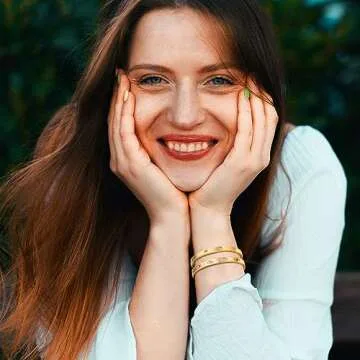 Gold Bracelets for Women - 2Pcs 18K Gold Plated Love Cubic Zirconia Bangle Crystal Friendship Bracelet Jewelry,Wedding Party Christmas Valentine's Day Birthday Gifts for Her Girlfriend Sister Daughter