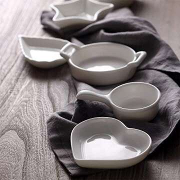 XIGUI Heart-shaped Multipurpose Ceramic Sauce Dish Seasoning Dishes Sushi Dipping Bowl Appetizer Plates Serving Dish Saucers Bowl (Set of 10)