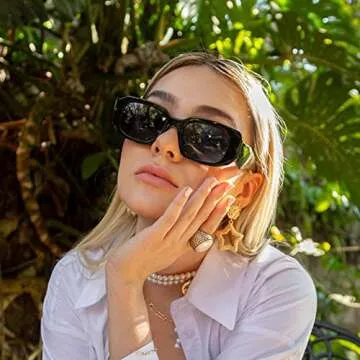 FEISEDY Retro 90s Small Rectangle Sunglasses For Women Men Thick Trendy Square Vintage Glasses B4052