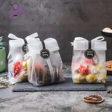 YunKo Cookie Bags for Gift Giving Clear Cellophane Treat Bags for Favors Mini Loaf, Bundt Cake, Hot Cocoa Bomb Packaging With Stickers(100PACK, Black Dot)