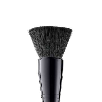 e.l.f. Powder Brush - Full Coverage Makeup Brush for a Sculpted Look, Vegan & Cruelty-Free