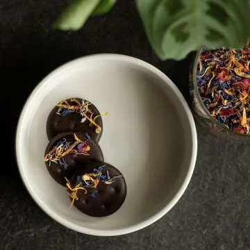 MagJo Naturals, Brilliant Flower Petal Blend (1 Ounce) Edible Dried Flowers, Cornflower, Rose Petals and Calendula, Edible Flowers for Drinks, Dried Flowers for soap Making