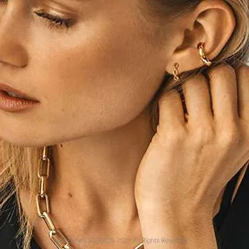 Dainty Gold Chain Huggie Hoop Earrings – Minimalist Style