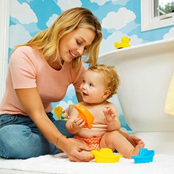 Munchkin Little Boat Train Bath Toy - Educational Fun for Toddlers