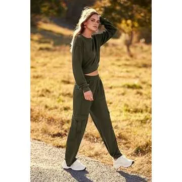 PRETTYGARDEN Womens Fall 2 Piece Outfits Sweatsuits Sets Long Sleeve Crop Tops Sweatshirt Wide Leg Cargo Pants with Pockets (Army Green,Medium)