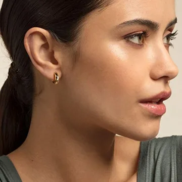 Shop AllenCOCO Small Hoop Earrings - 14k Gold Filled Jewelry