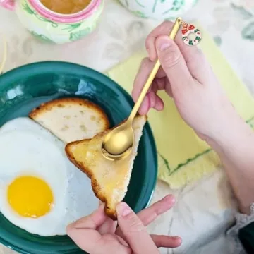 Gold Christmas Coffee Spoon Set - 6 Decorative Stirrers