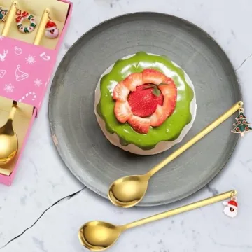 Gold Christmas Coffee Spoon Set - 6 Decorative Stirrers