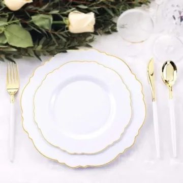 Elegant Gold Plastic Plates for Upscale Events