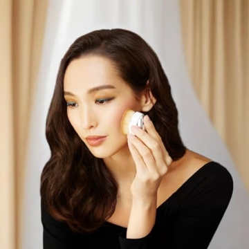 Artis Elite Mirror Palm Brush Mini - Travel-Friendly Makeup Brush