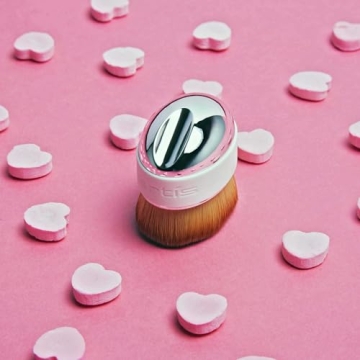 Artis Elite Mirror Palm Brush Mini - Travel-Friendly Makeup Brush