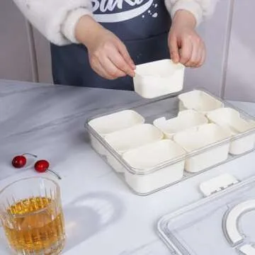 ZWYSLFCY Snackle Box - Divided Clear Snack Container