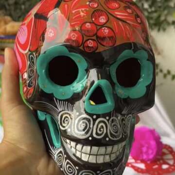 El Dia de Los Muertos Classic Decor KIT. With a 4.5" Hand-painted ceramic Skull. All You Need to Set...