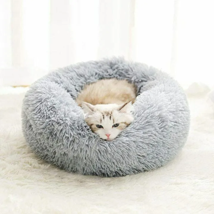 Cozy Plush Round Pet Bed for Cats & Small Dogs