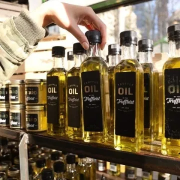 THE TRUFFLEIST Black Truffle Olive Oil, 8.5 oz