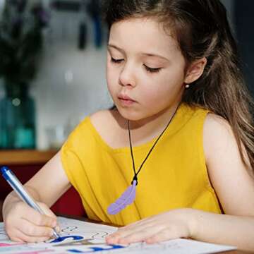 Chew Necklaces for Sensory Adult and Kids, Silicone Feather Chewy Necklace for Autism, ADHD, Chewing, Oral Motor Therapy Tools for Mild Chewers