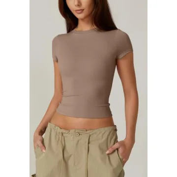 QINSEN Slim Fitted Crop Top for Effortless Style