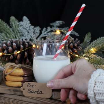 PakTalk [100 Pack]Red Straws, Disposable Red and White Straws Biodegradable Red Paper Striped Straws for Cocktail, Milkshake, Coffee, Lemonade (0.24" x 7.75", Red)