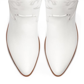 Stylish Cowgirl Boots for Trendy Women