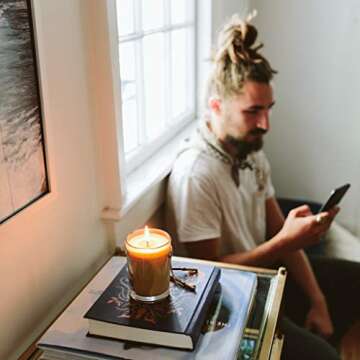 VOTIVO 6.8oz Aromatic Candle Clean Crisp White