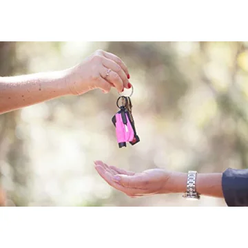 Resqme Car Escape Tool - 2-in-1 Emergency Keychain