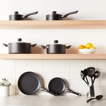 Amazon Basics Non-Stick 15-Piece Cookware Set - Black