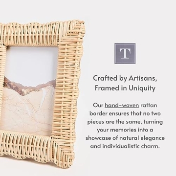 Stylish Two's Company Rattan Photo Frame - Rustic Décor