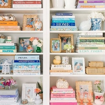 Stylish Two's Company Rattan Photo Frame - Rustic Décor